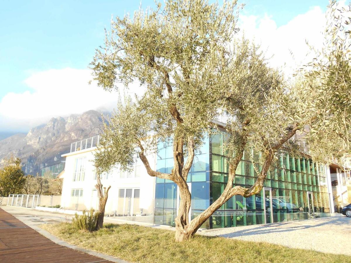 Direttamente Al Lago Apartments Marone Exterior foto