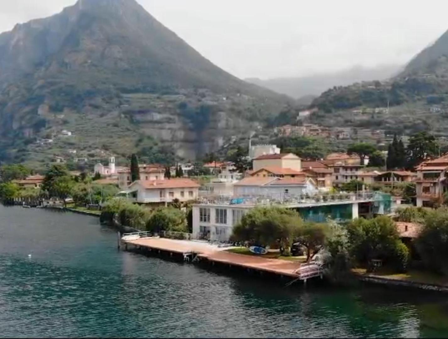 Direttamente Al Lago Apartments Marone Exterior foto